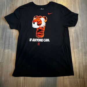 Nike Tiger Woods shirt